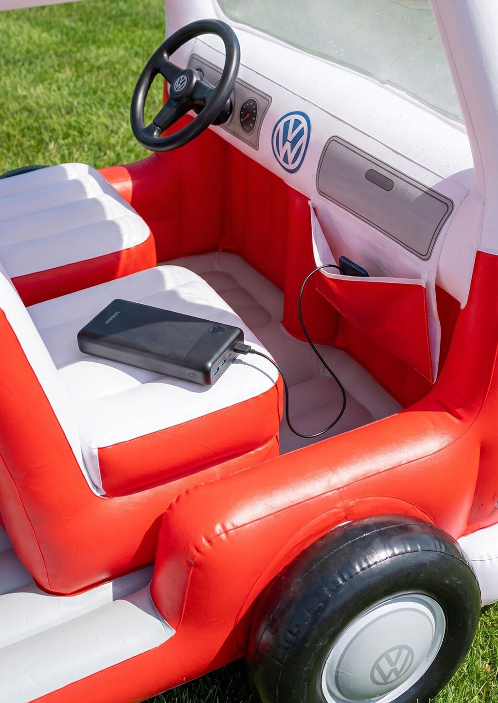 🚌 Summer's Hottest Inflatable Bus Float! 🌊