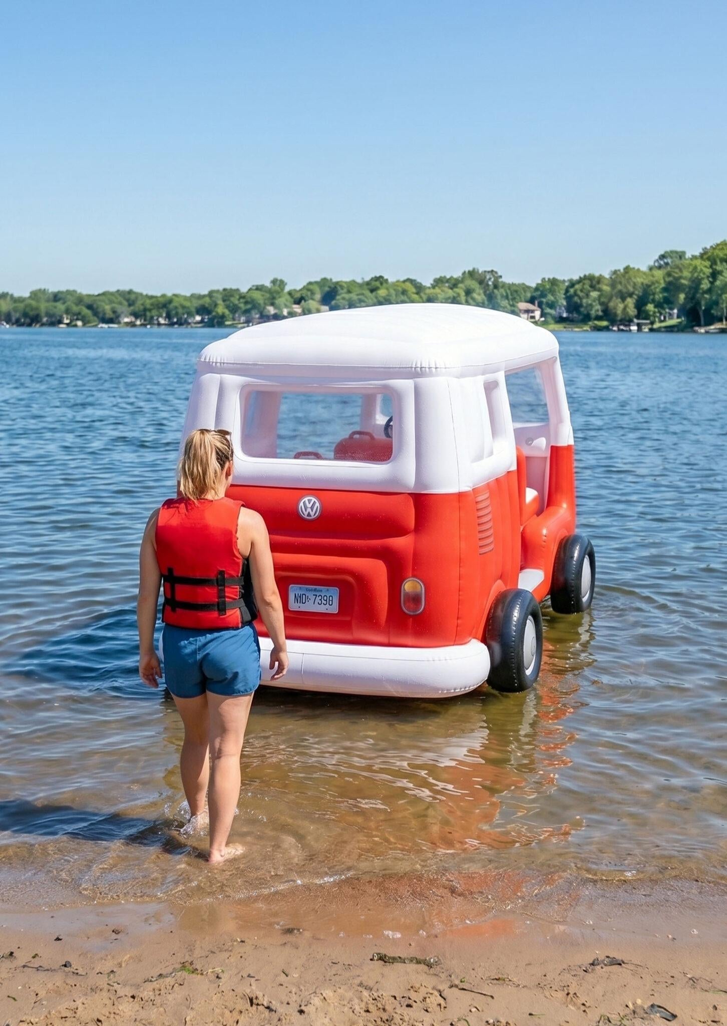 🚌 Summer's Hottest Inflatable Bus Float! 🌊